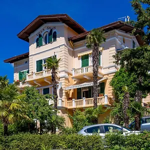 Salus, Maruna , Opatija Kroatien